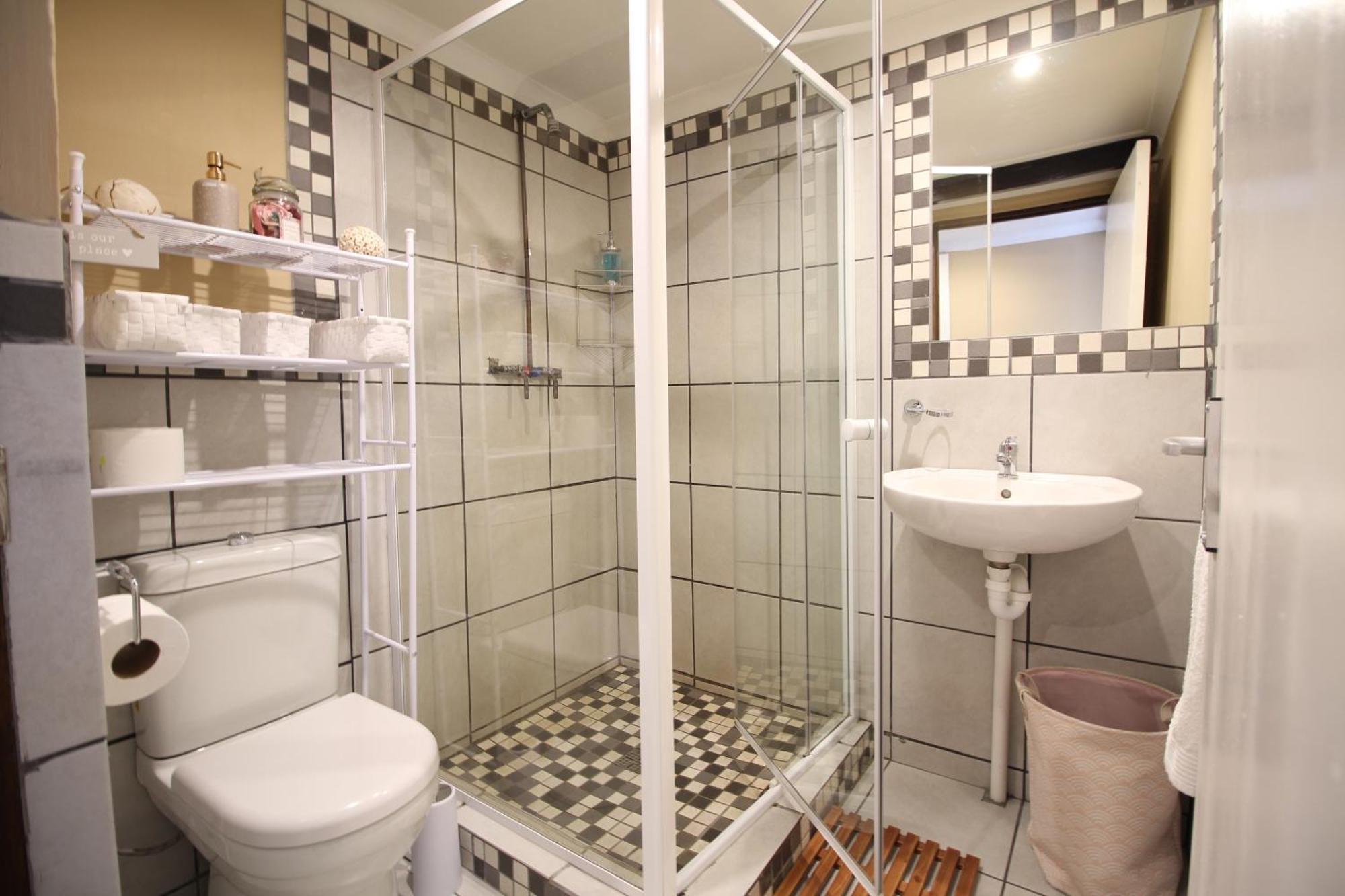 Mali Boutique Lodge & Tube 'N Axe Budget Accommodation Stormsrivier Oda fotoğraf