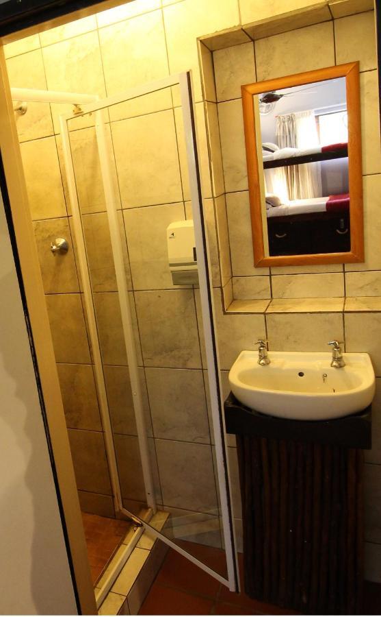 Mali Boutique Lodge & Tube 'N Axe Budget Accommodation Stormsrivier Dış mekan fotoğraf
